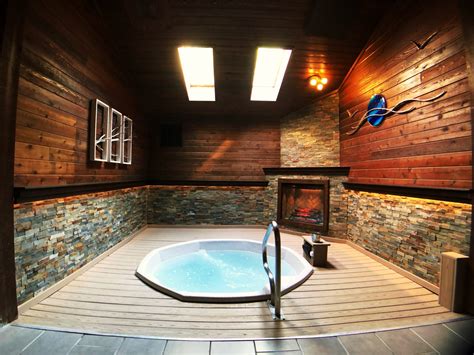 ann arbor jacuzzi suites|ann arbor oasis hot tub.